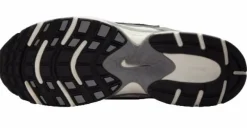 V5 RNR Sneaker